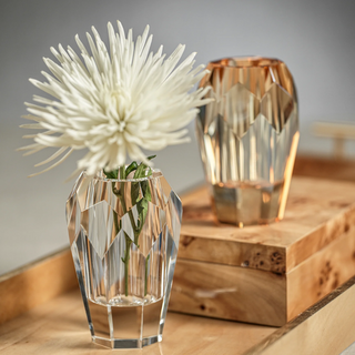 This beautiful tiny but mighty clear cut crystal glass vase is the epitome of luxury, The detailing is amazing and this vase will make for a statement decor piece for a single stem floral! It also makes for a great gift. Home Decor, Third & Main, Luxury Home Decor, Crystal Vase